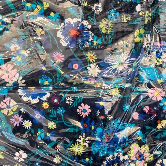 Best Selling Vera Bradley Weekender Travel Bag - MOONLIGHT GARDEN - Picture 10 of 10